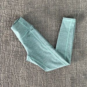 Victoria’s Secret Incredible Essential Legging